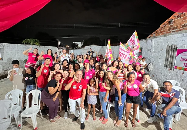 Cerca de 100 jovens participaram da reunião de Iasminne Pinheiro