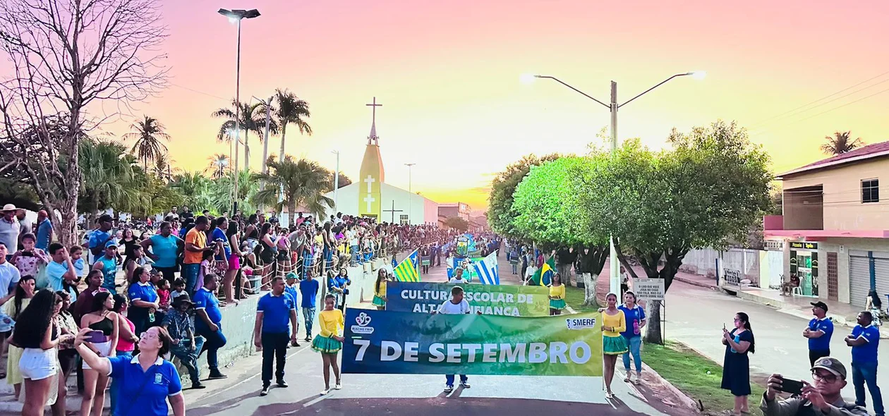 Desfile de 7 de Setembro em Riacho Frio