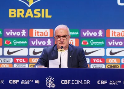 Dorival anunciando convocados para jogo contra o Chile e Peru pelas Eliminatórias