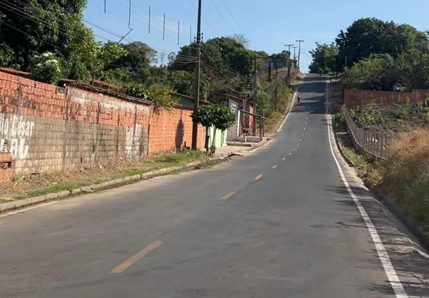 Entrega de asfalto do OPA em Teresin