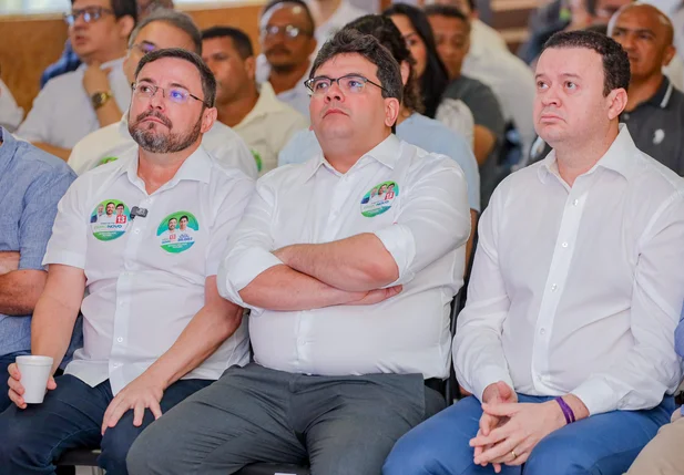 Fabio Novo ao lado de Rafael Fonteles e Paulo Márcio