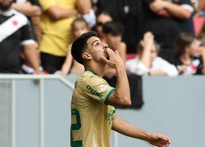 Flaco López marcou o gol da vitória contra o Vasco