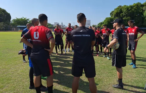 Flamengo-PI encerra preparação para jogo contra o Piauí