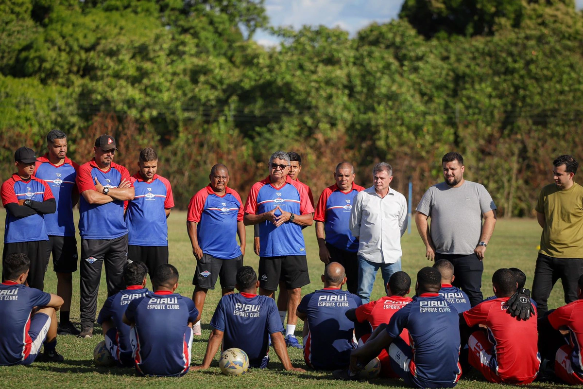 Flávio Araújo é apresentado no Piauí