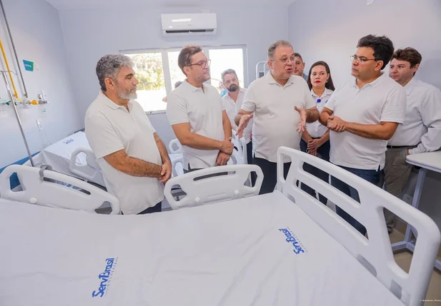 Governador Rafael Fonteles entrega primeira etapa da maior obra de saúde pública de Parnaíba