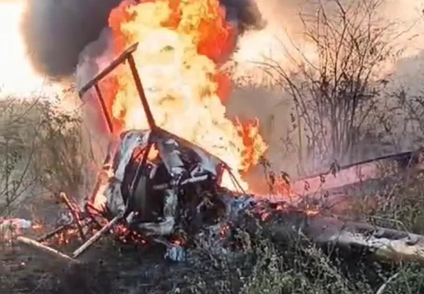 Helicóptero caiu em Caruaru (PE)