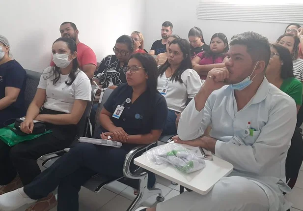 Hospital Regional de Campo Maior capacita equipe para aprimorar captação de córneas