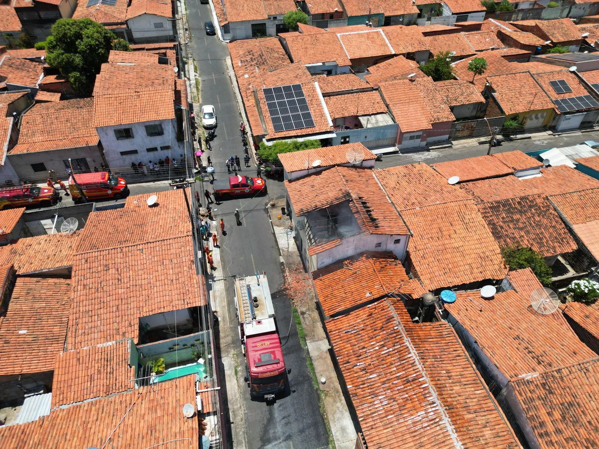 Incêndio atingiu um salão de beleza localizado em uma residência na zona sul de Teresina