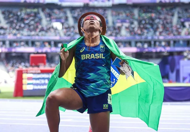 Keyla Barros conquista medalha de bronze nas Paralimpíadas