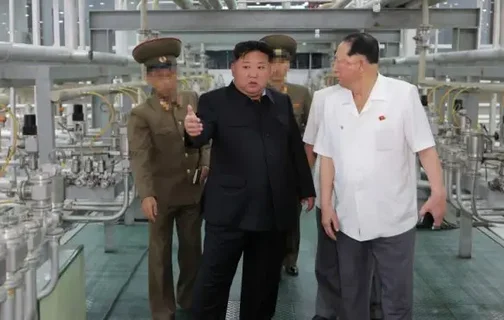 Kim afirma que o arsenal nuclear é visto como vital para enfrentar as “ameaças nucleares anti-Coreia do Norte”