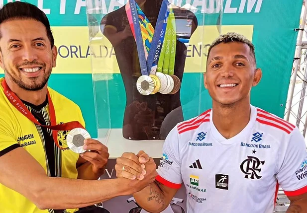 Luís Carlos e Isaquias Queiroz fazem encontro de medalhas olímpicas