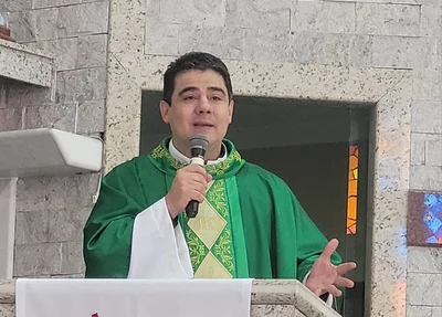 Padre Robson de Oliveira