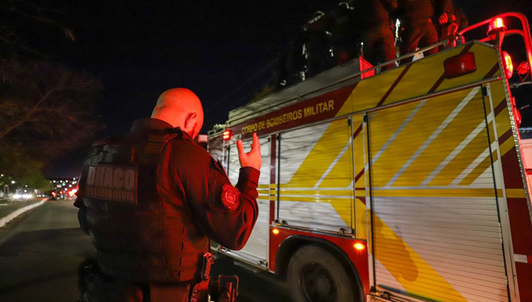 Policial do Draco faz oração