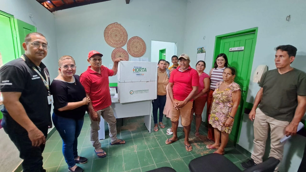 Prefeita Vilma Lima entrega kits de irrigação para agricultores familiares