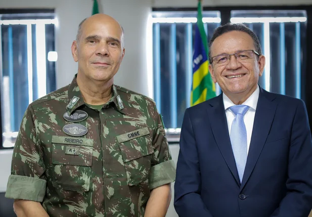 Presidente do TRE-PI e comandante do Comando Militar do Nordeste