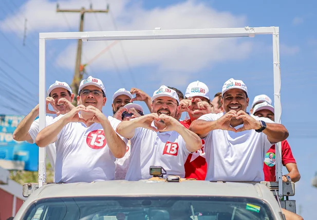 Rafael Fonteles ao lado de Fábio Novo e o presidente da Câmara de Teresina, vereador Enzo Samuel