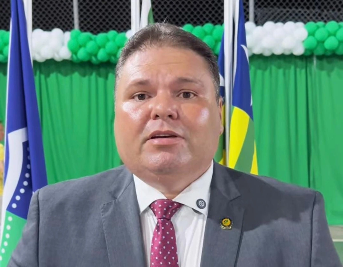 Admaelton Bezerra, prefeito de São José do Piauí