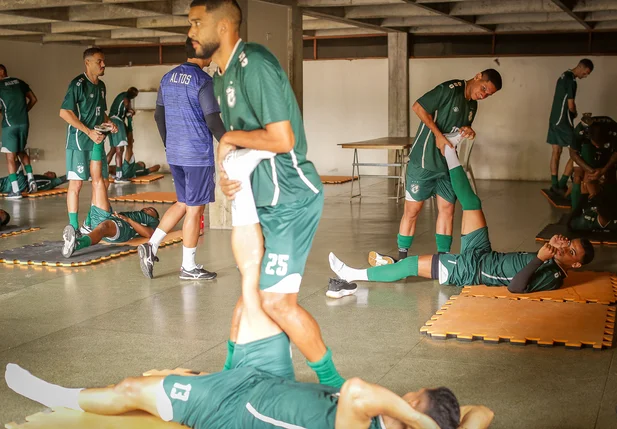 Atletas do Altos em preparação para a Copa do Nordeste