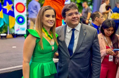 Bárbara do Firmino recebe Medalha do Mérito Renascença em Piracuruca