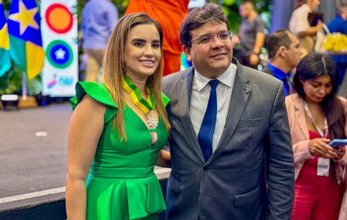 Bárbara do Firmino recebe Medalha do Mérito Renascença em Piracuruca