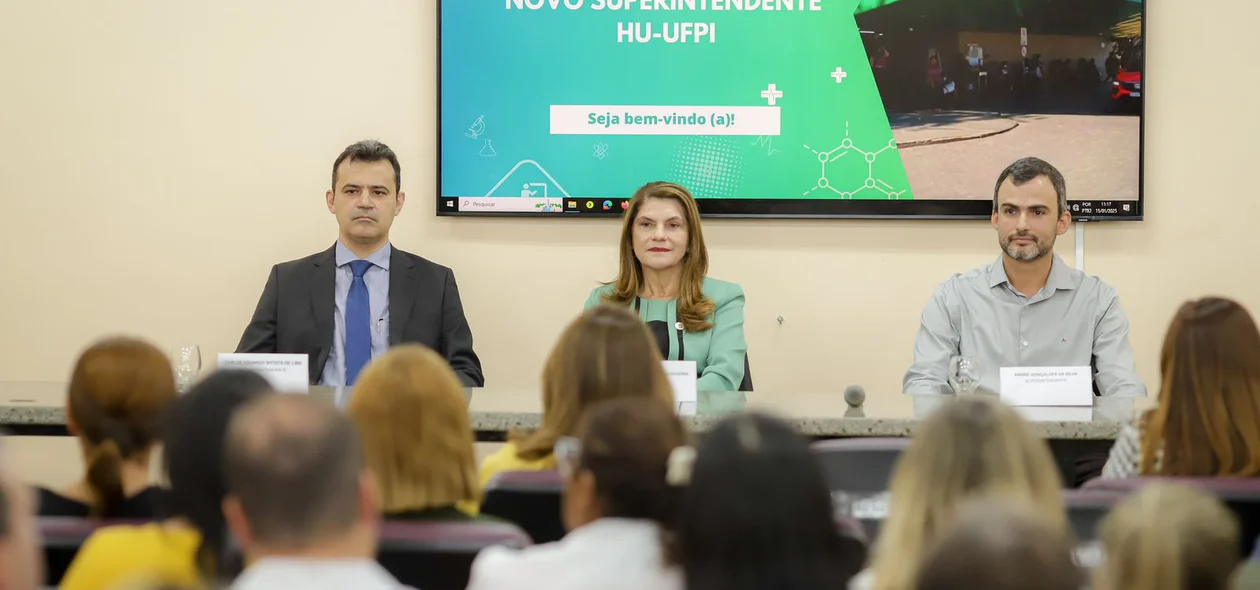 Cerimônia de posse do novo superintendente do Hospital Universitário