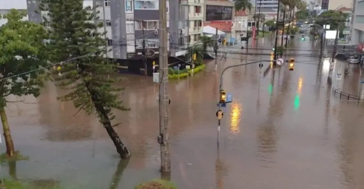 Chuvas atingiram bairros de Porto Alegre