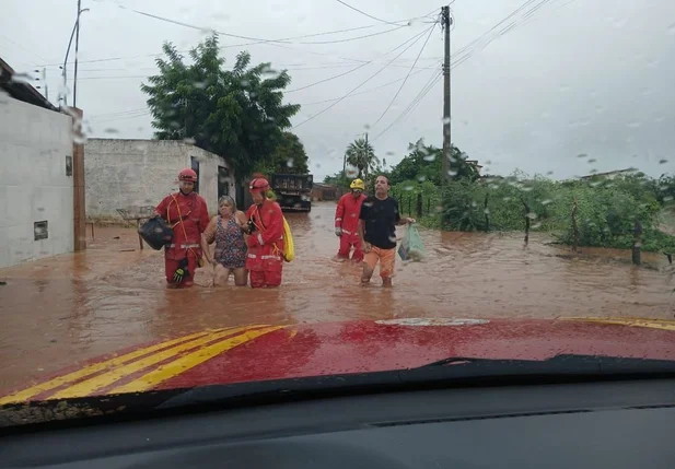 Chuvas intensas em Picos