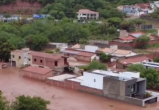 Cidade de Picos alagada