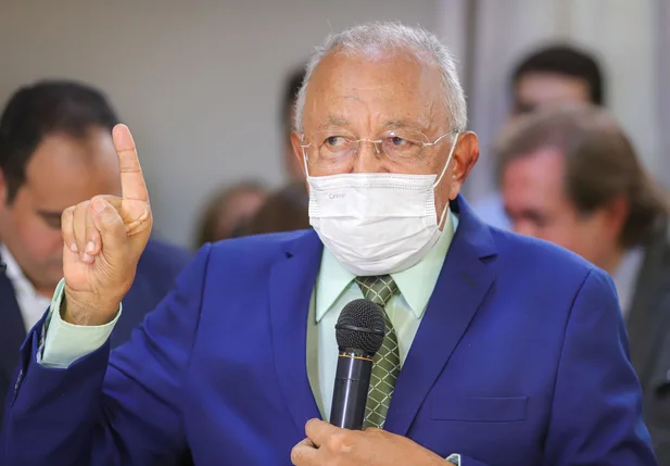 Dr. Pessoa deixou a Prefeitura de Teresina