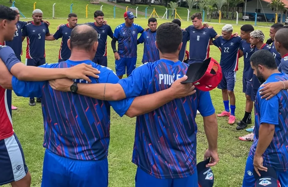 Elenco sub-20 do Piauí reunido para a Copinha