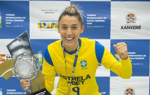 Emilly Marcondes, atleta de futsal