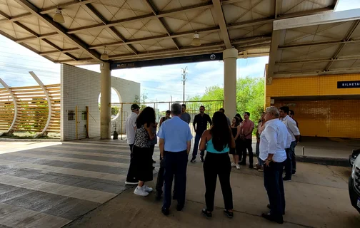 Especialistas visitam terminais que receberão ônibus elétricos em Teresina