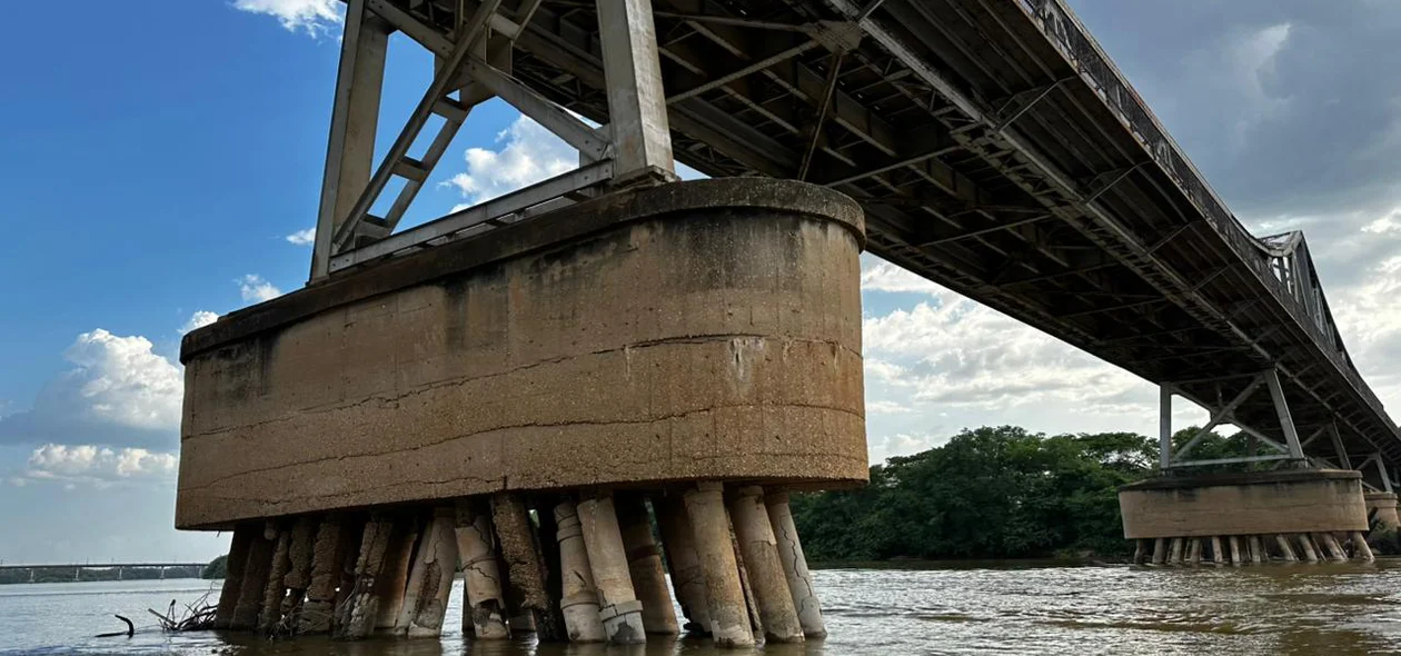 Estrutura da Ponte Metálica