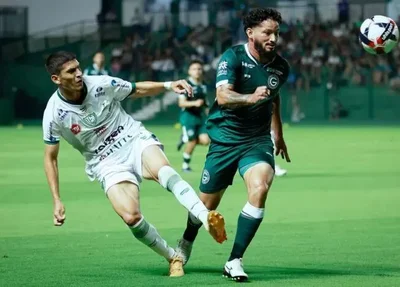 Goiás e Jataiense se enfrentaram no Estádio Hailé Pinheiro