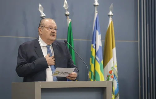 Inácio Carvalho toma posse como vereador