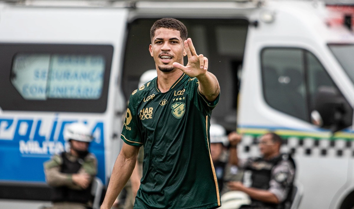 Lucas Reis marcou o gol na estreia do Altos