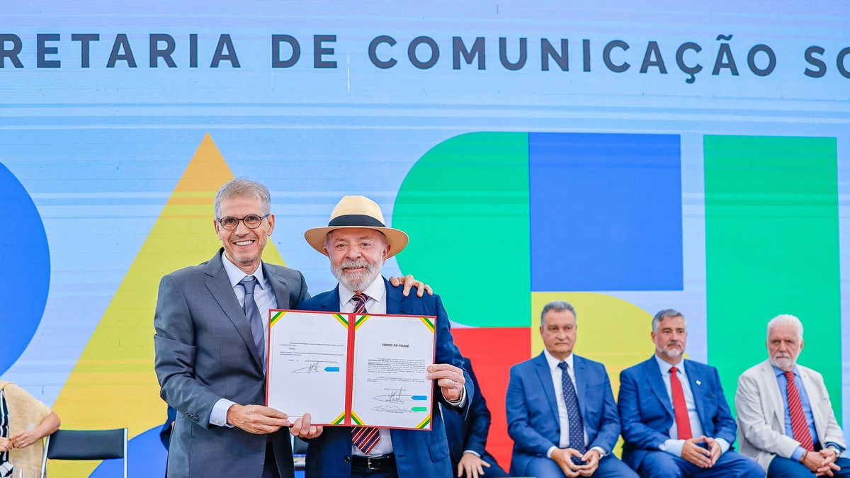 Luiz Inácio Lula da Silva em cerimônia de posse de Sidônio Palmeira