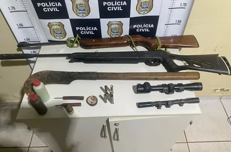 Materiais apreendidos pela polícia