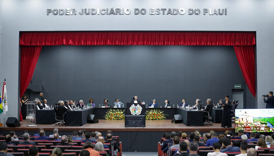 Mesa de honra da cerimônia