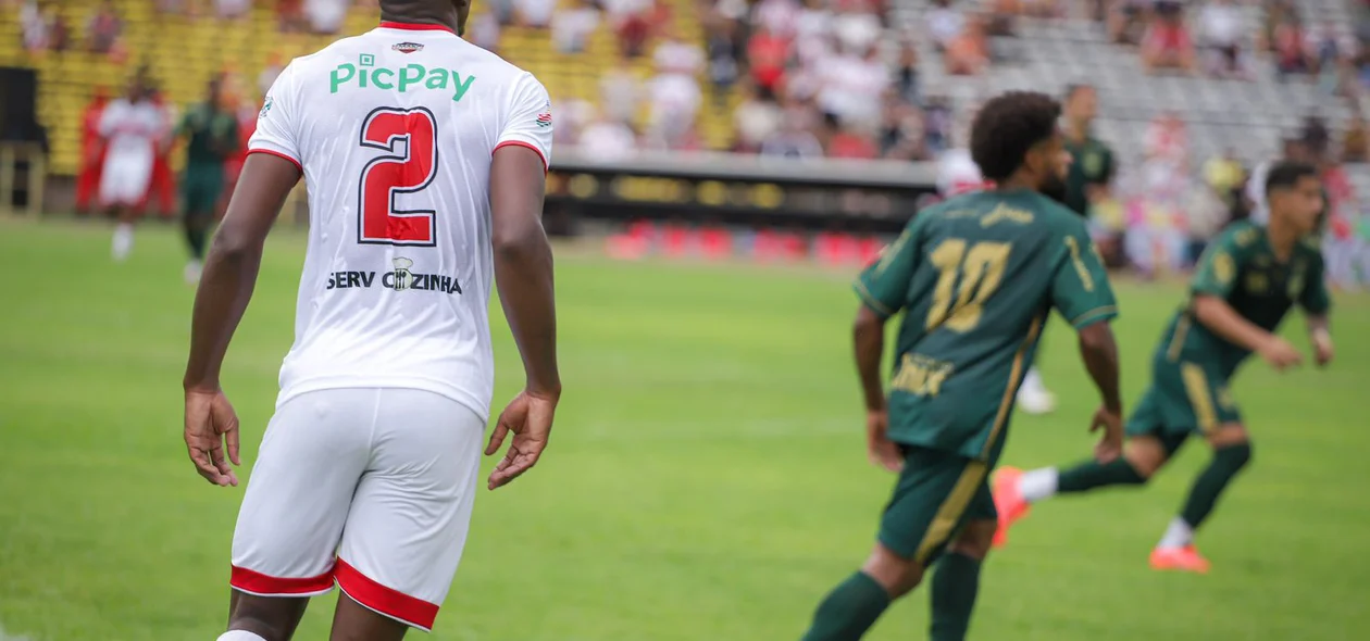 Neguete, aleta do River em partida