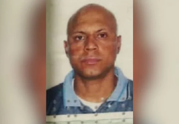 O policial penal Sérgio Ferreira dos Santos, de 48 anos, foi encontrado morto em um cemitério clandestino