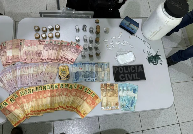 Polícia Civil cumpre mandados de busca e apreensão em Parnaíba