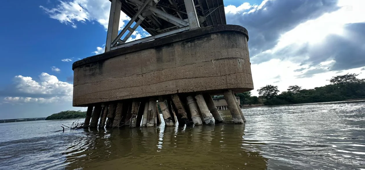 Ponte edificada sobre o Rio Parnaíba