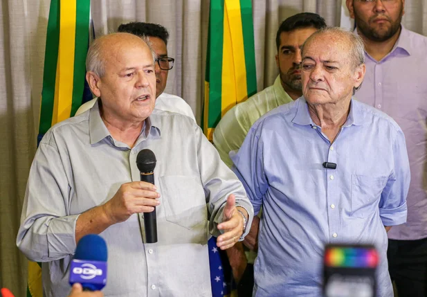 Presidente da FMS, Charles da Silveira, e o prefeito Sílvio Mendes