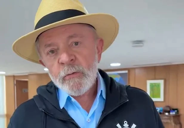 Presidente Lula com camisa do Corinthians