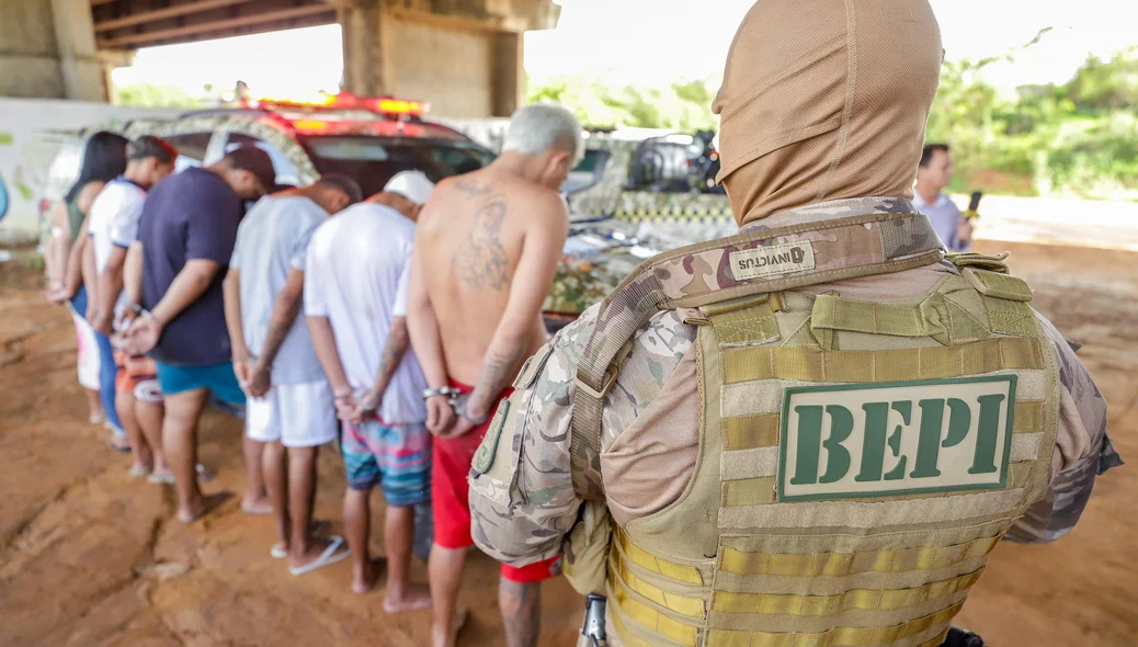 Prisão de membros do Bonde dos 40