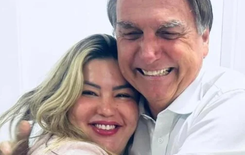 Samantha Cavalca abraçada com Jair Bolsonaro