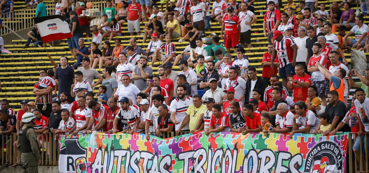 Torcida do River em jogo no Albertão