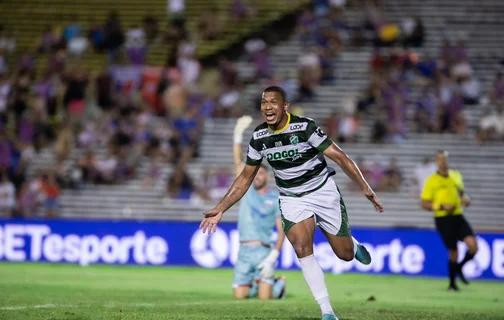 Altos vence Fortaleza de virada na estreia de David Luiz