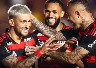 Arrascaeta comemora o gol do flamengo